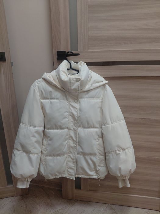 Куртка жіноча весна-осінь біла
