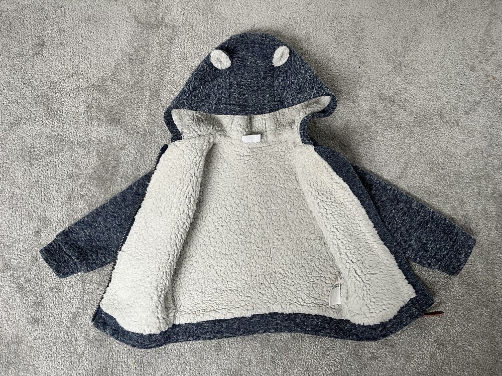 Cieplutka bluza F&F z uszkami na kapturze, rozmiar 74/80
