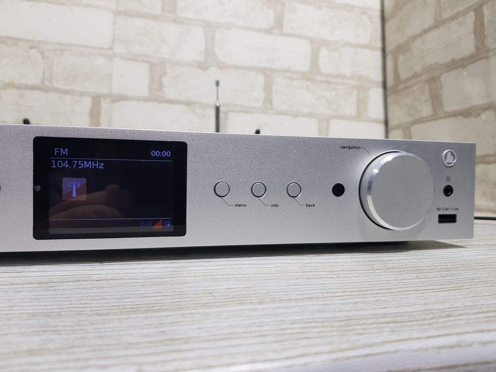 Інтернет радіо HAMA DIT 2105, WI-FI, BLUETOOTH, USB, б/у з Німеччини