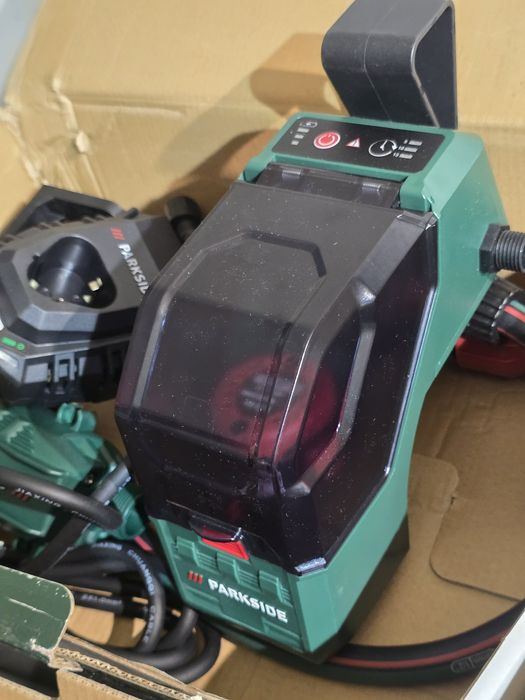 Bomba recarregável Parkside 12V