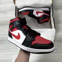 Nike air Jordan 1 mid white black red gym high low Dunk Chicago panda