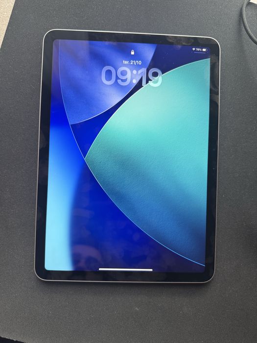 Ipad air 11-inch M3 7th gen novo com garantia e capa