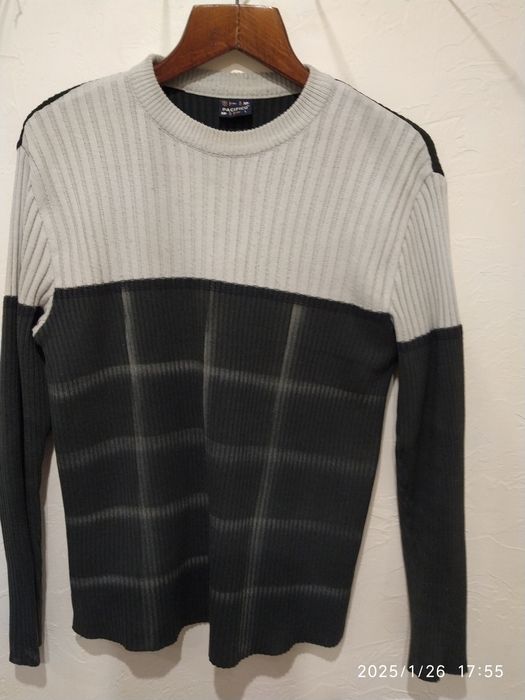 Чоловічий світер