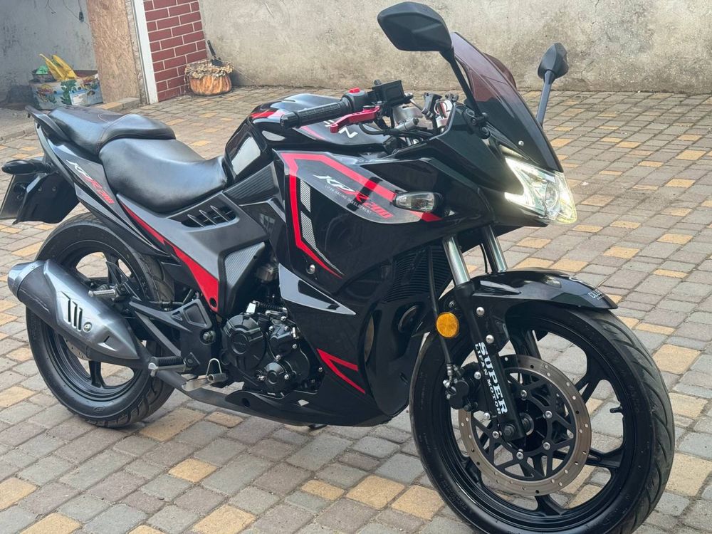Продам мотоцикл Lifan kpr 200