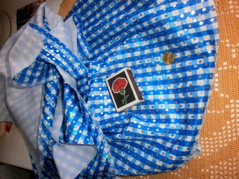ткань нарядный трикотаж с пайетками , крой платье сарафан