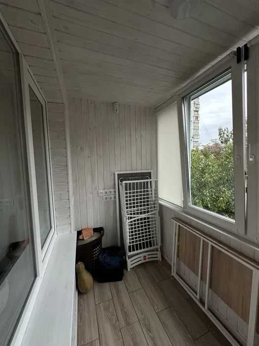 Двокімнатна квартира за адресою Олега Мудрака, 41.