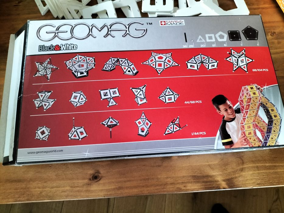 Geomag Black & white 104 elementy