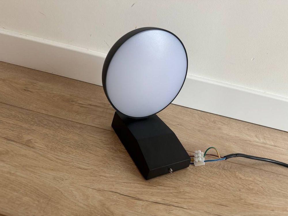 Lampa elewacyjna LED zewnetrzna 18W