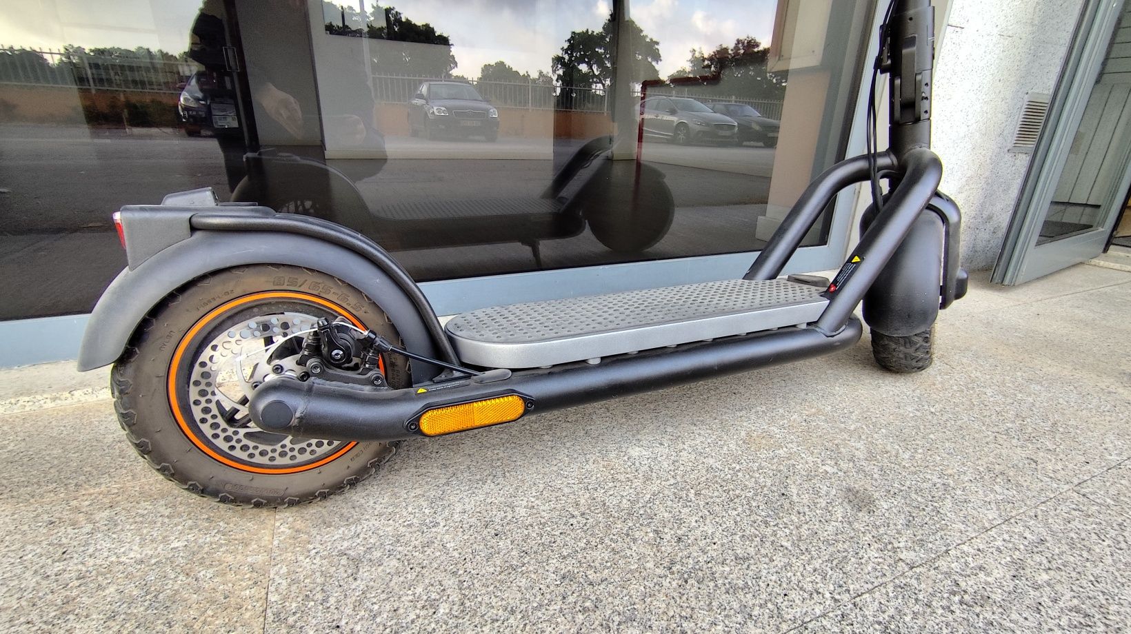 Trotinete eléctrica Navee N65