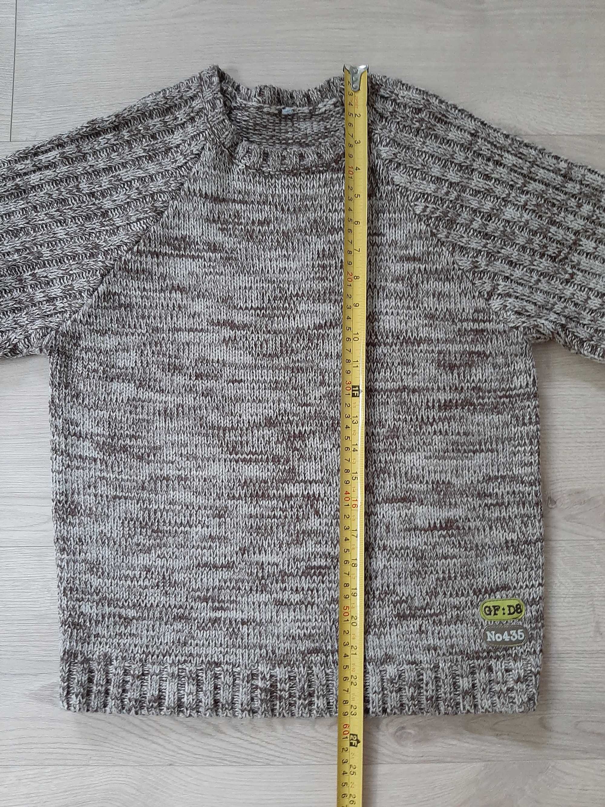 Beżowy Sweter. No-name. Rozmiar 164