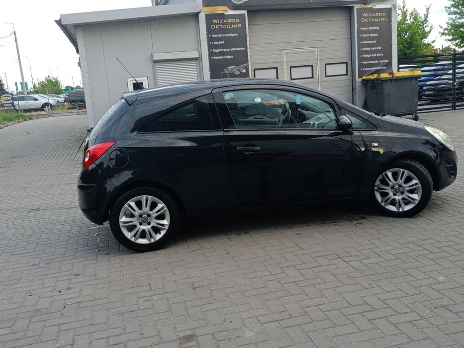 Samochód Opel Corsa D