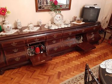Movel de sala antiga com Cristaleira conjunto