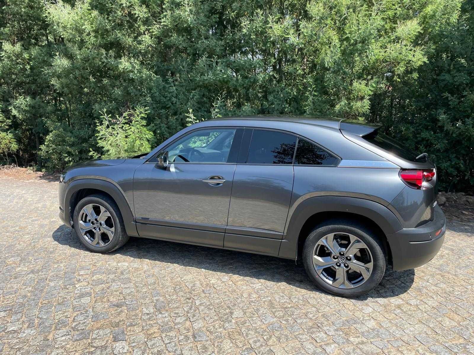 Mazda MX-30 (com garantia geral de mais 2 anos e baterias mais 4 anos)
