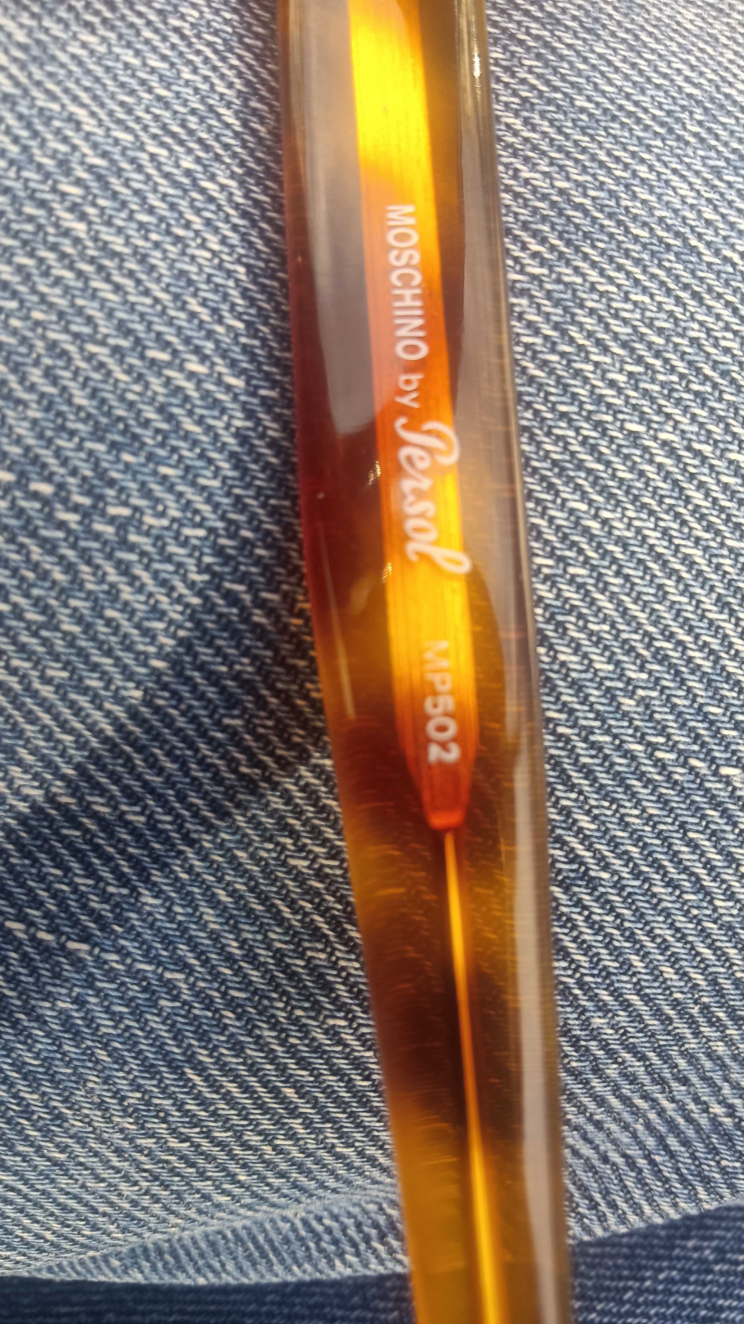 Armação óculos Moschino by persol