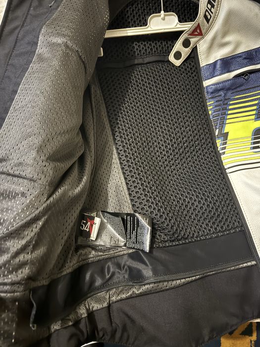 Dainesse edicao limitada VR46 novo