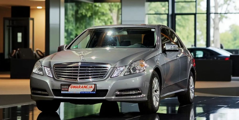 Mercedes-Benz Klasa E Stan Perfekcyjny+Absolutnie Bezwypadkowy-Orginalny Przebieg-Gwarancja