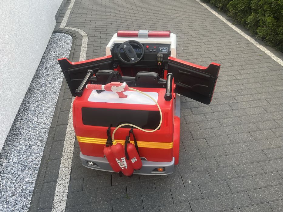 Dwuosobowa straż pożarna dla dzieci na akumulator