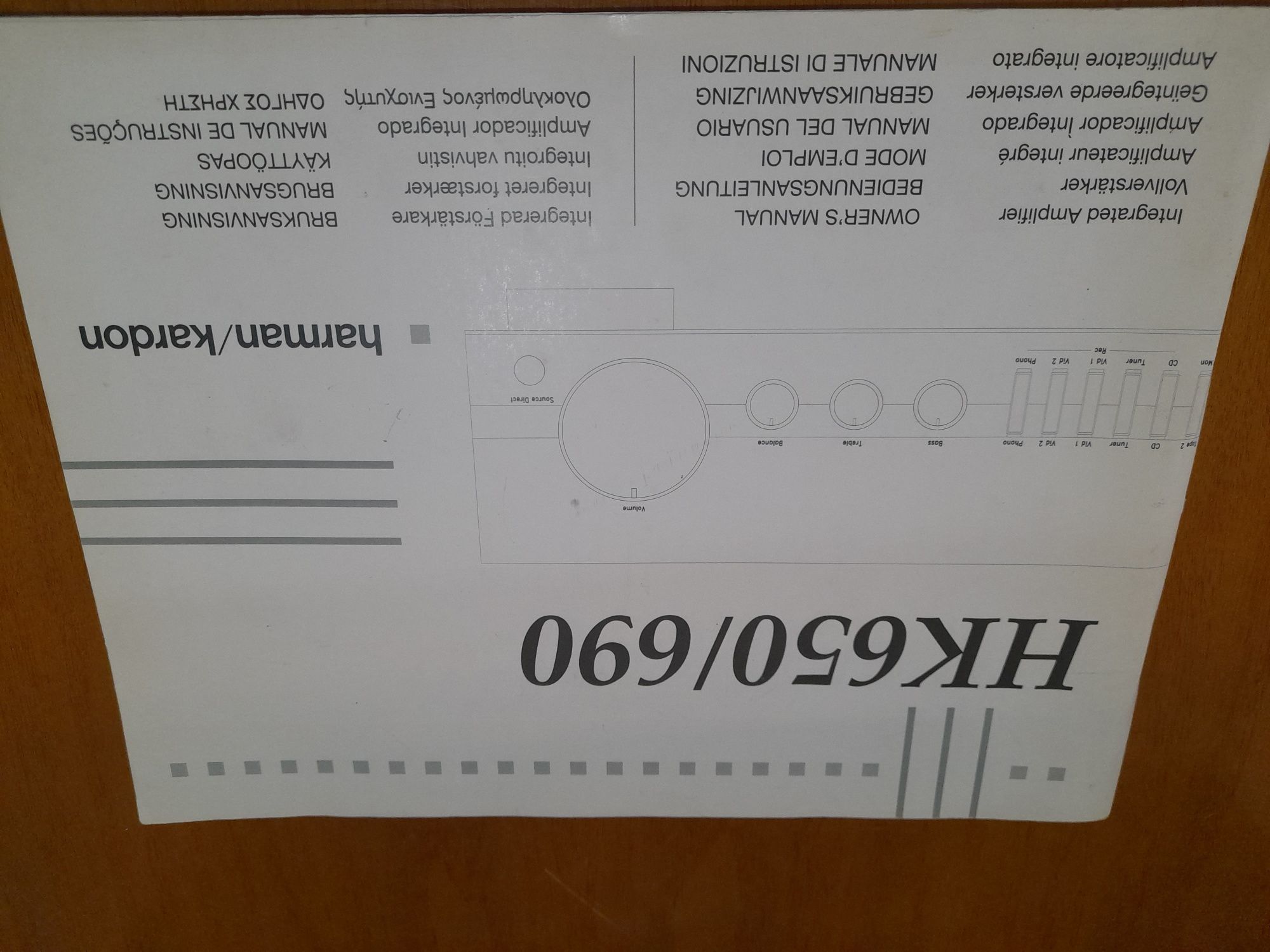 Amplificador Harman/Kardon com comando e livro de instruções