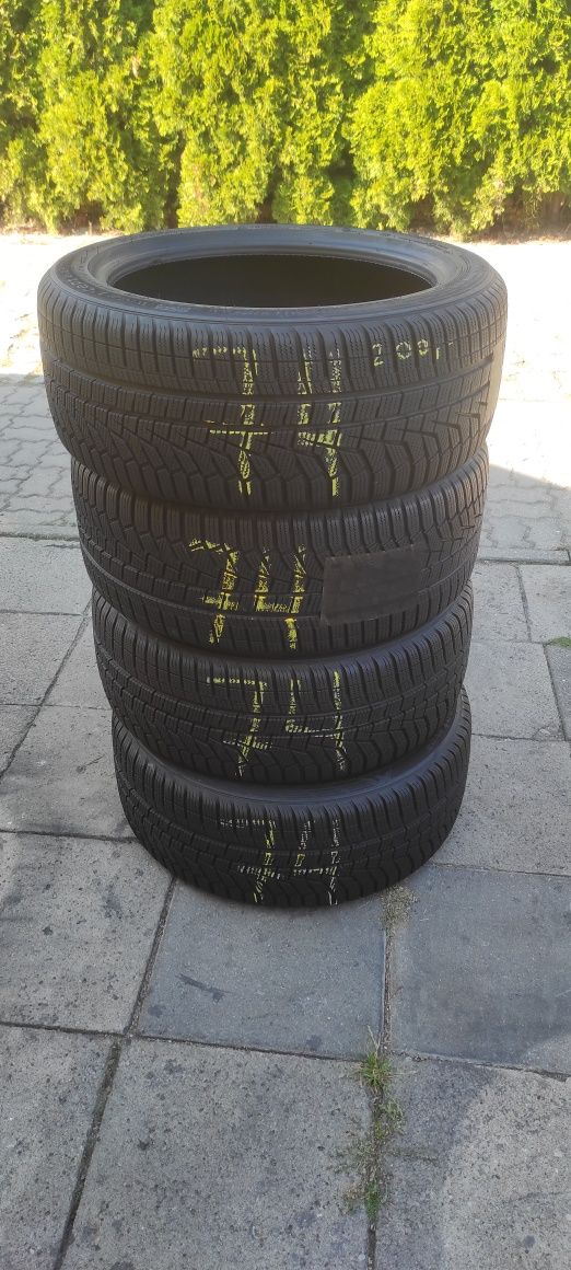 74 Opony Zimowe HANKOOK 225/45/17 Bardzo Ładne