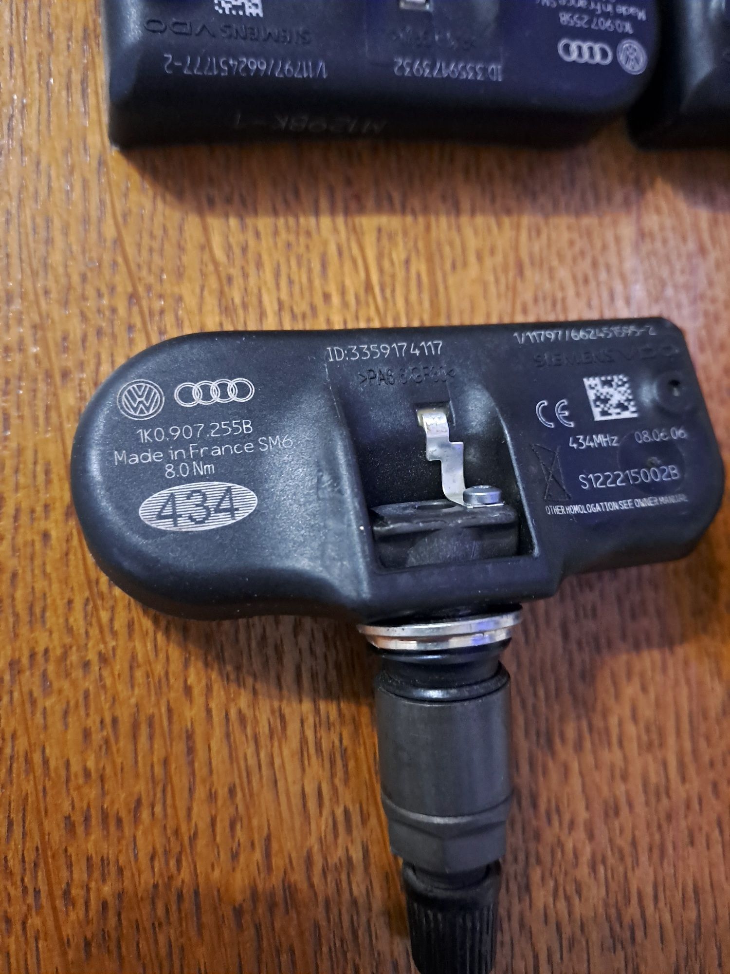 Czujniki ciśnienia TPMS vw audi passat cc 1K0.907.255B