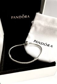 Zestaw PANDORA+Charms Gratis Bransoletka 18 cm Okrągła