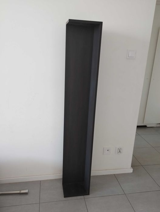 Sprzedam czarną półkę