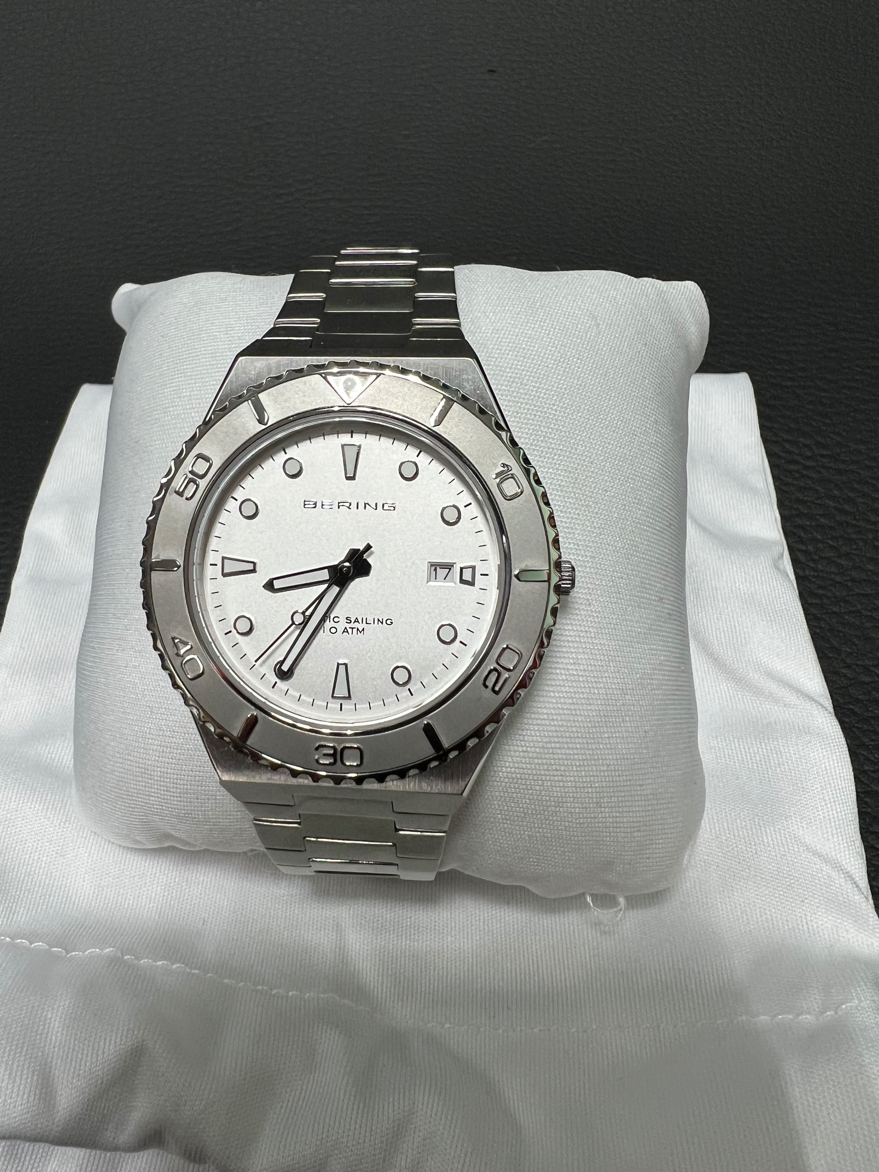 Годинник Bering Classic. Кварцовий.