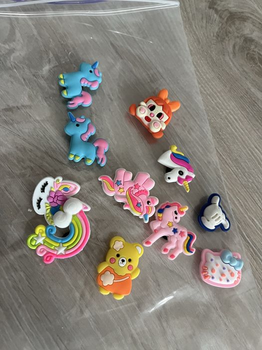 Набір значків на кроси Crocs джибітси 10шт