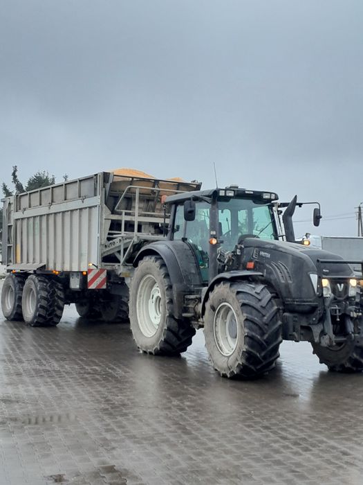 Usługa ładowarka teleskopowa usługi rolnicze