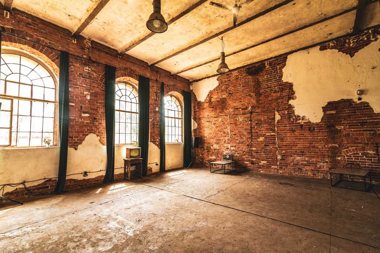 Industrialna przestrzeń na wynajem studio na sesję zdjęciową Warszawa