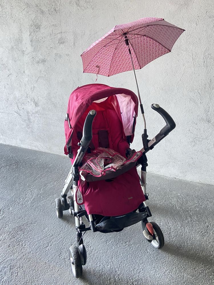 carrinho de bebé da marca  babeconfort