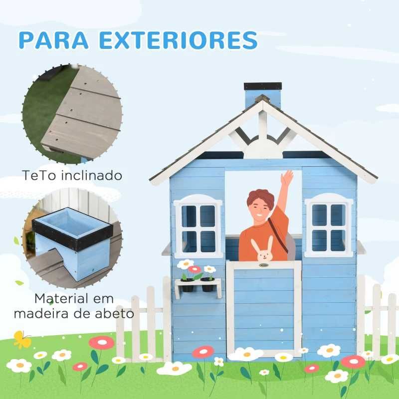Casa de madeira para crianças azul, jardim