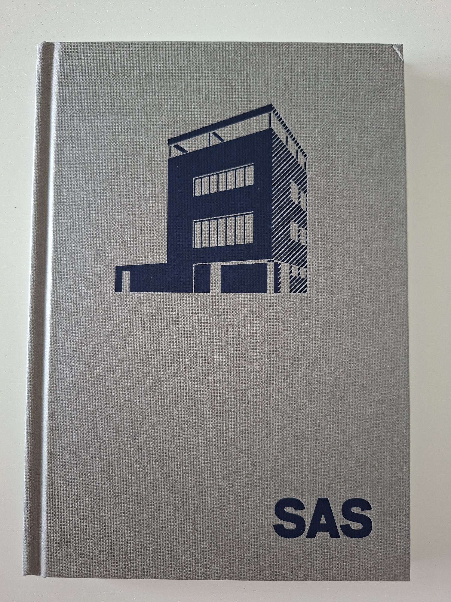 SAS. Ilustrowany atlas architektury Saskiej Kępy
