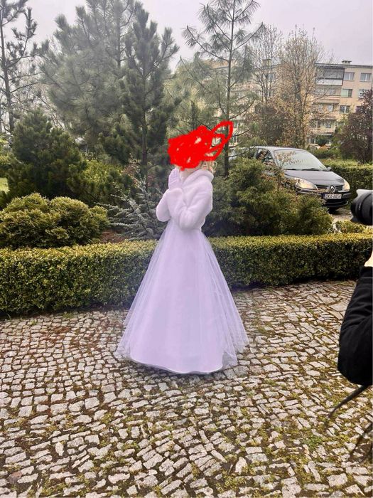 Sukiena komunijna 146-152