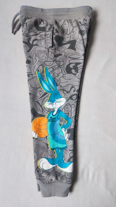 Chłopięce ciepłe spodnie dresowe r.104