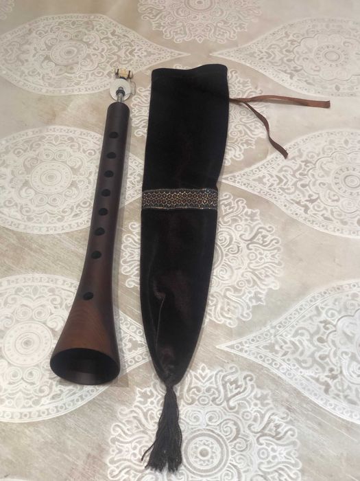 Инструменти сделани из абрикосового дерева для дачи