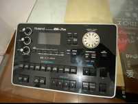 Vendo Caixa de ritimo como nova roland bk7