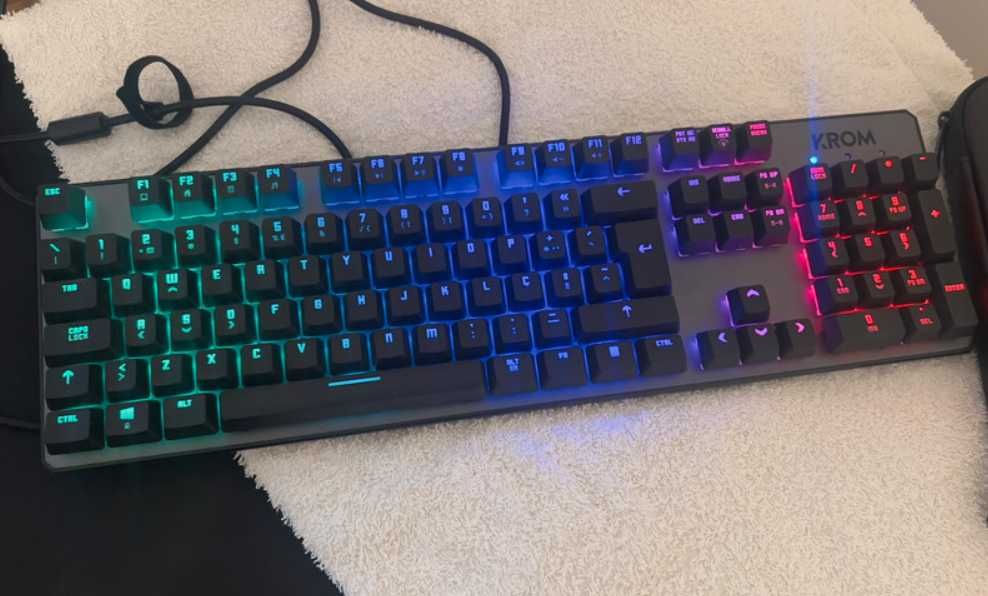 Teclado Nox Krom Kernel PT
