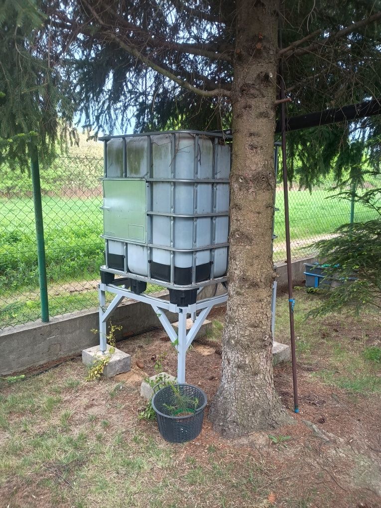 Stojak pod mauzera zbiornik na wodę