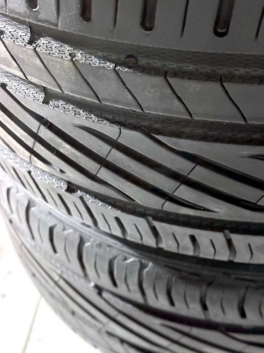 Pneus Uniroyal Rainsport 5 - 235/35/19 - Como NOVOS
