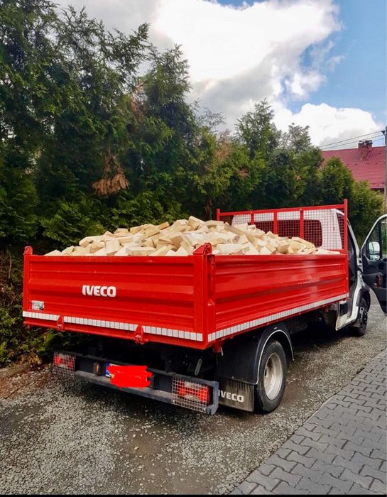 Drewno opałowe – suche klocki topoli z suszarni