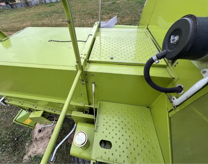Свіжопривезений комбайн Claas dominator 48s гідравлічна вигрузна