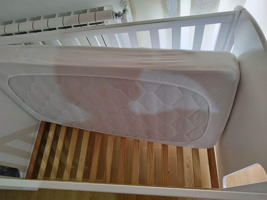 Cama berço bebe c/ colchao como novo