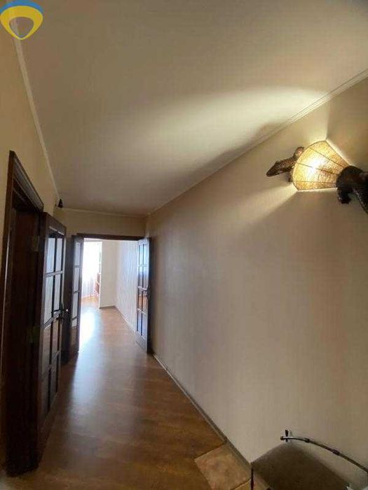 ПРОДАМ 2-кімнатну квартиру з ремонтом в новому будинку, Центр