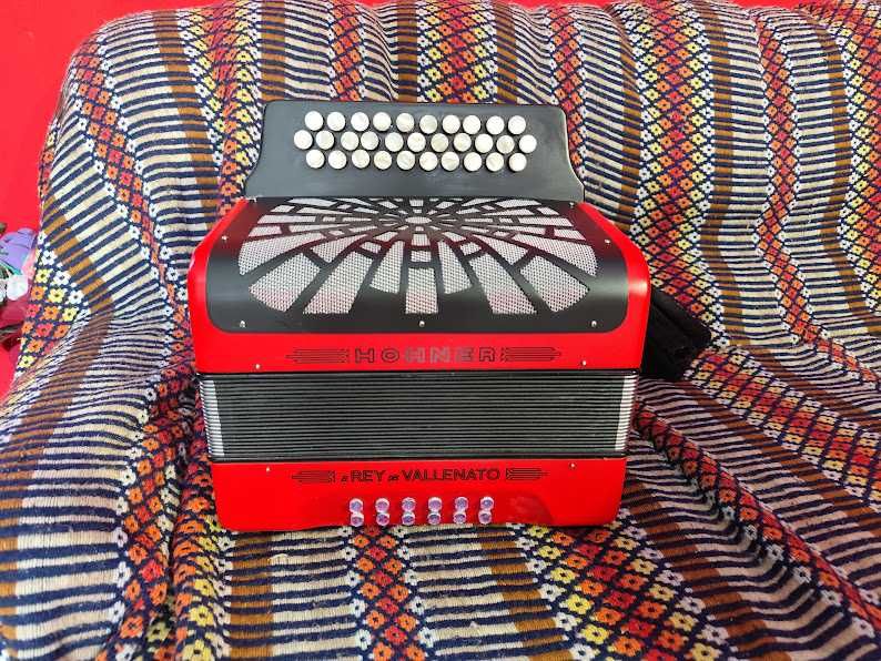 concertina 3ª voz direta para trocar por acordeão teclado 4ª voz
