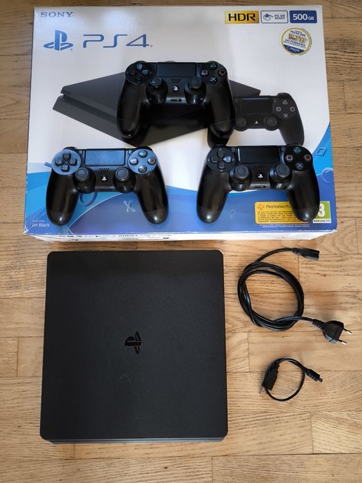 Konsola Sony PS4 Slim 500G z 3 padami org.