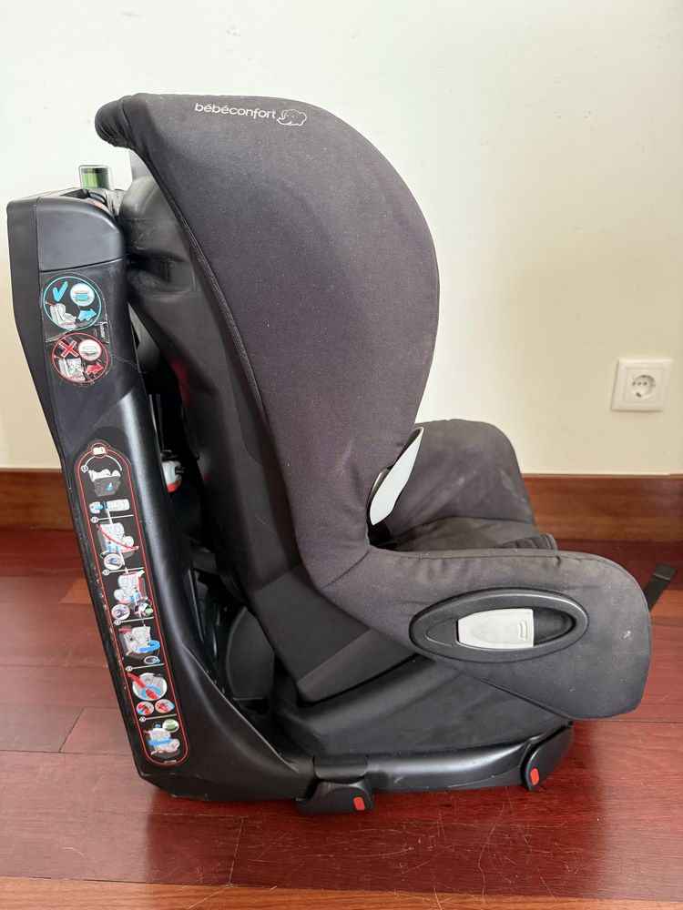 Bébé Confort Cadeira Auto Axiss 1 Triangle Black