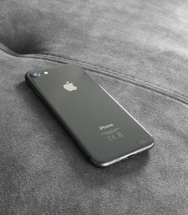 Iphone 8 jak nowy