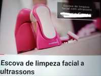 Escova de limpeza facial a ultrassom