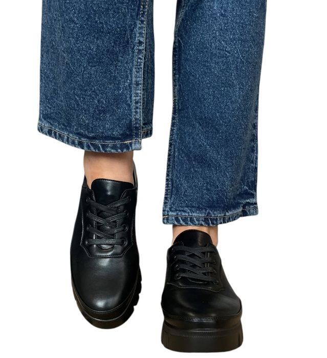 Buty półbuty damskie czarne rozmiar 43 sznurowane lekkie wiosenne